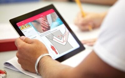 Learn first aid online with our e-learning courses !