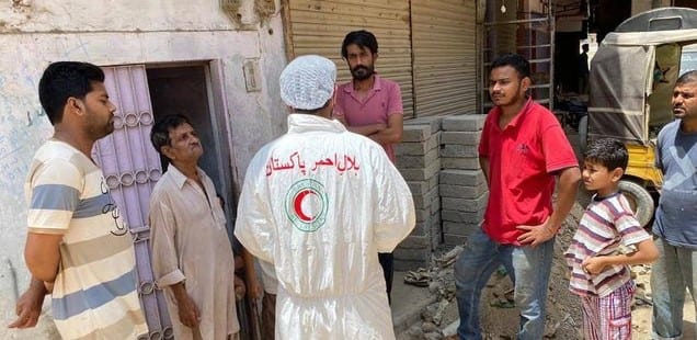 Pakistan first aid volunteer